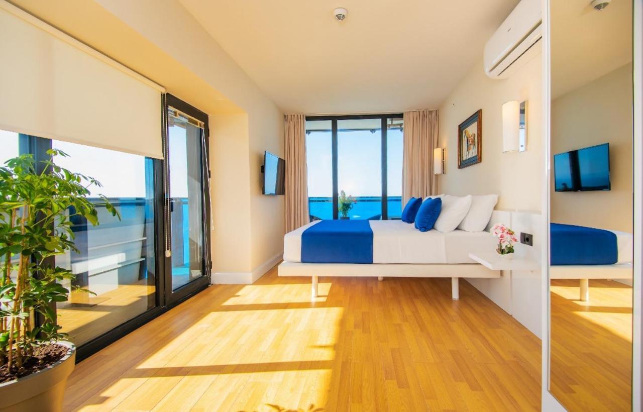 Orbi City Suite Sea View In Batumi Aparthotel Exteriör bild